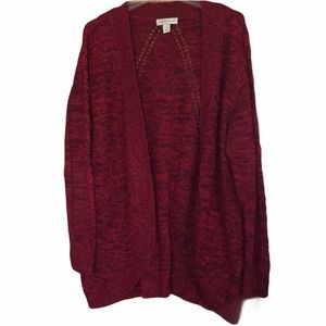 Gorgeous red sweater 👀